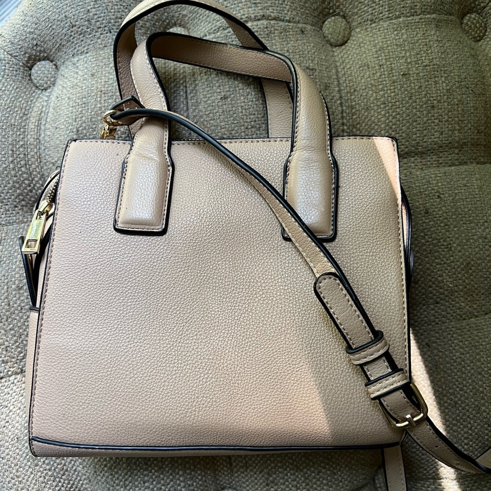 Light cream crossbody